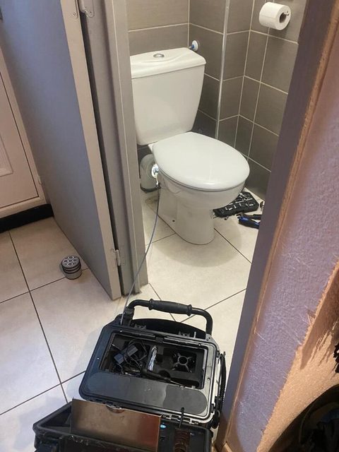 Inspection d'une canalisation de WC par caméra HD à Canet-en-Roussillon